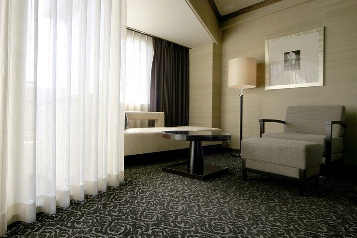 Room 47 of 99