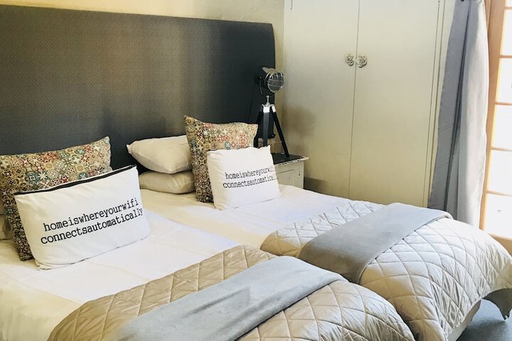 Room 5 of 101