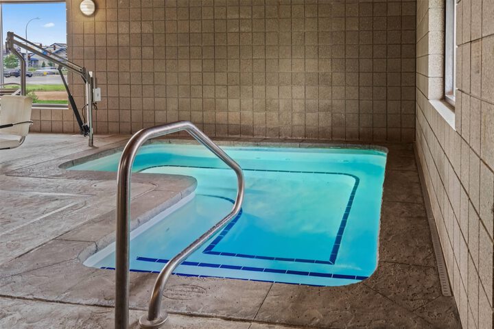 Pool 38 of 48