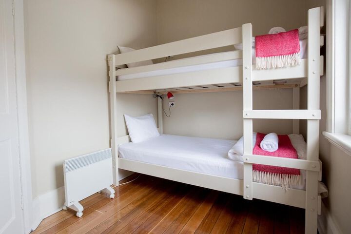 Room 13 of 29