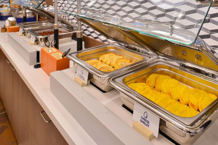 Breakfast/Coffee Service 36 of 70