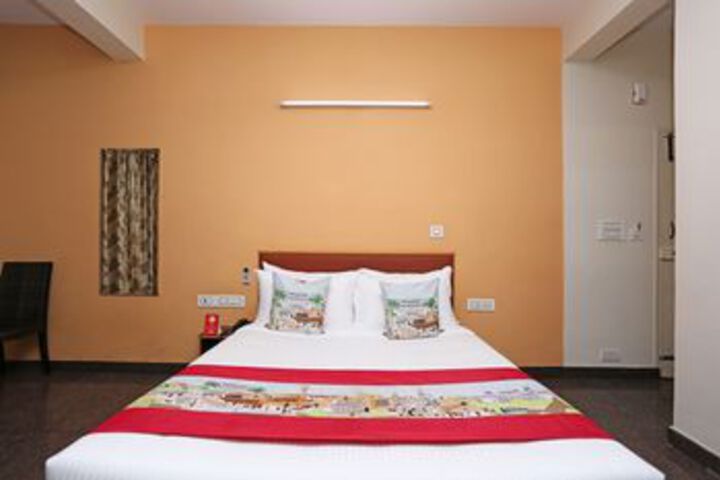 Room 9 of 21