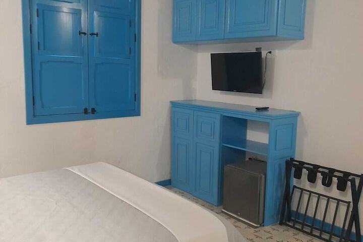 Room 10 of 41