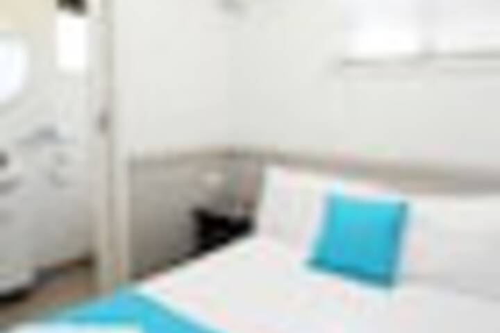 Room 62 of 261