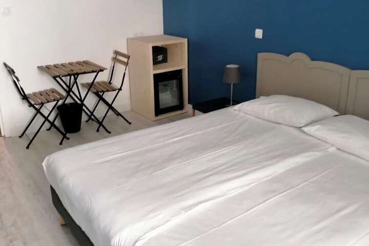 Room 29 of 77