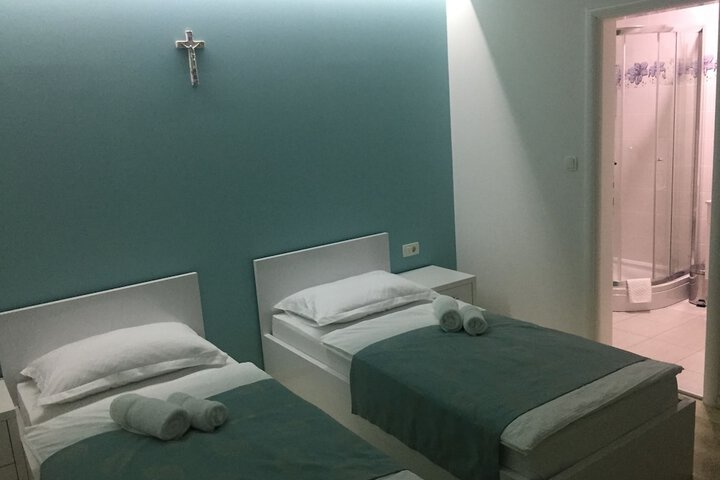 Room 20 of 79