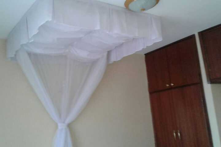 Room 6 of 19