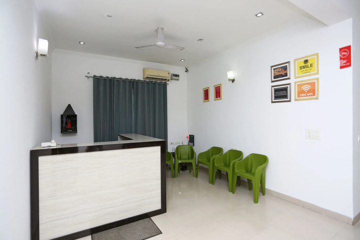 Room 7 of 10