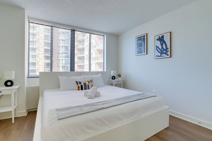 Room 21 of 198