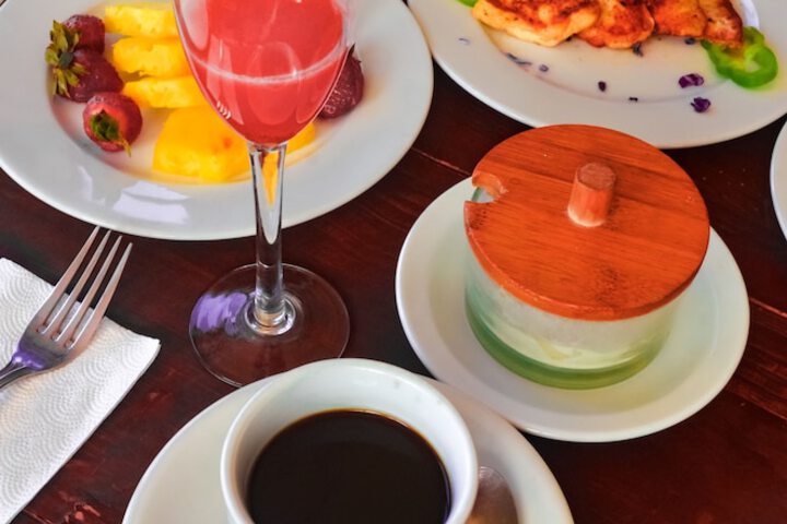 Breakfast/Coffee Service 50 of 75