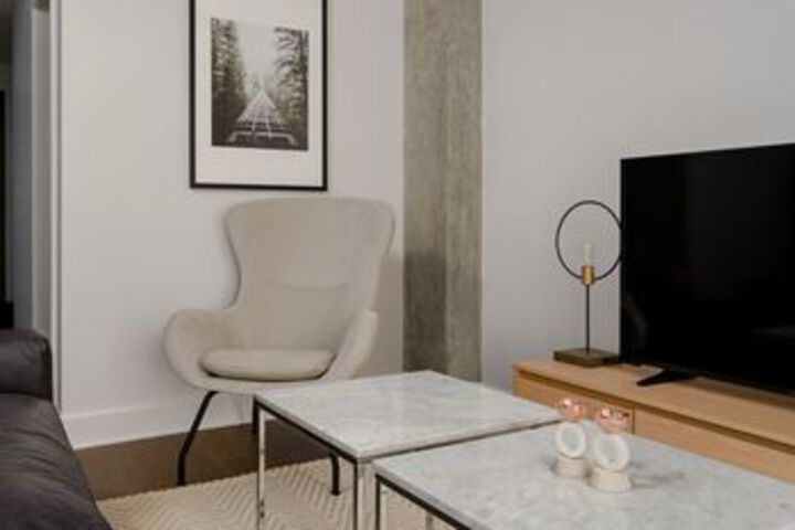 Room 18 of 19