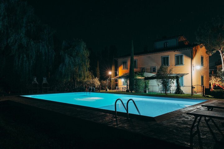 Pool 66 of 120