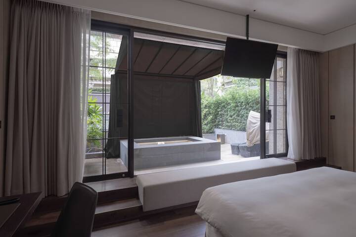 Room 10 of 57