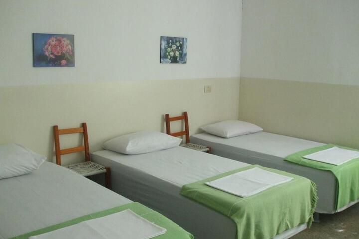 Room 22 of 34