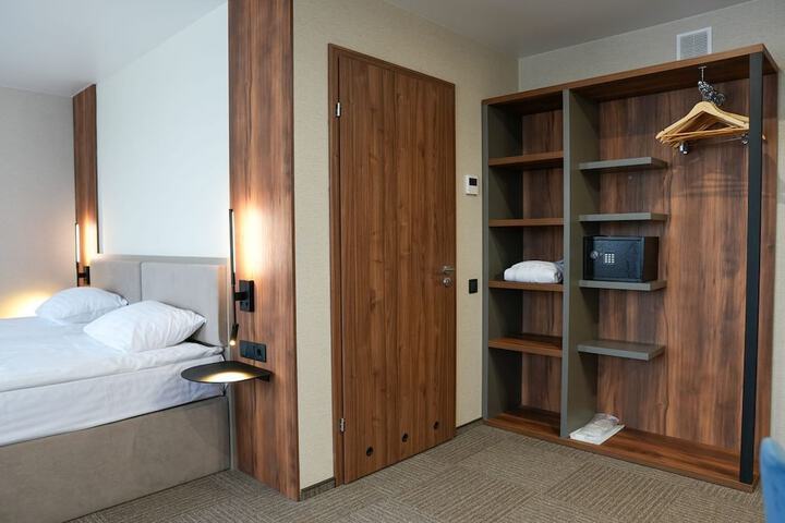 Room 40 of 67