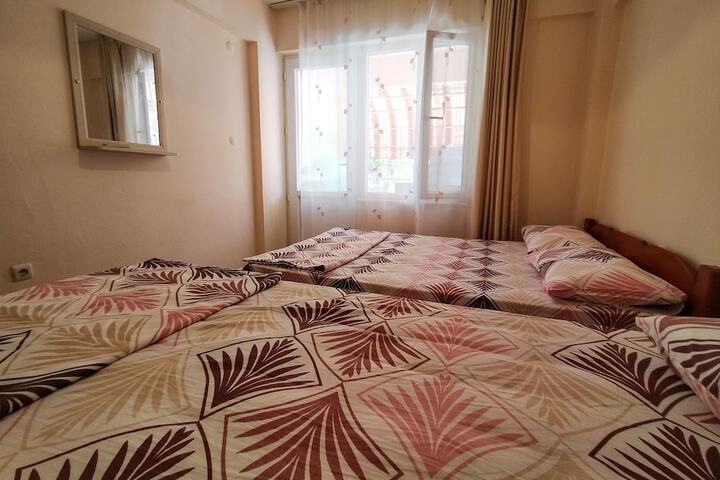 Room 8 of 49