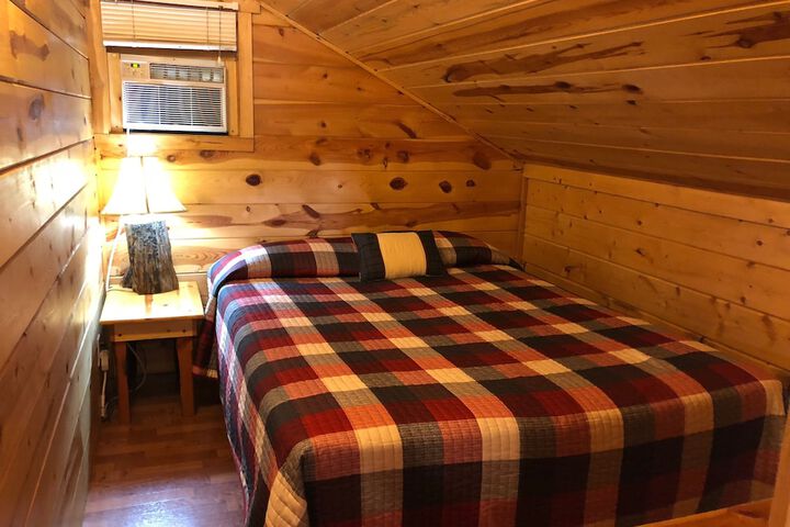 Room 9 of 154