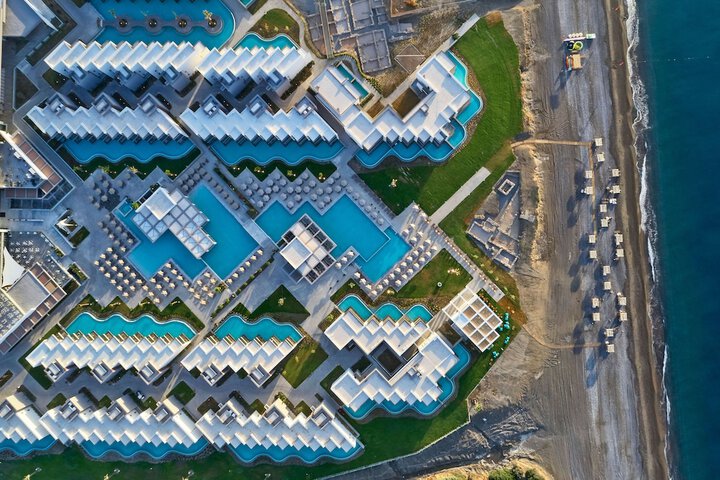Hotel 208 of 225