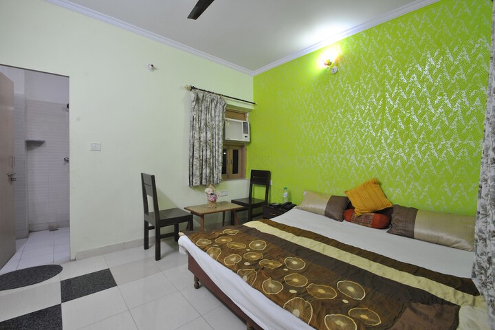 Room 5 of 31
