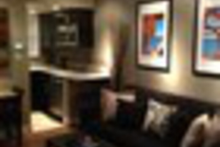 Room 317 of 828