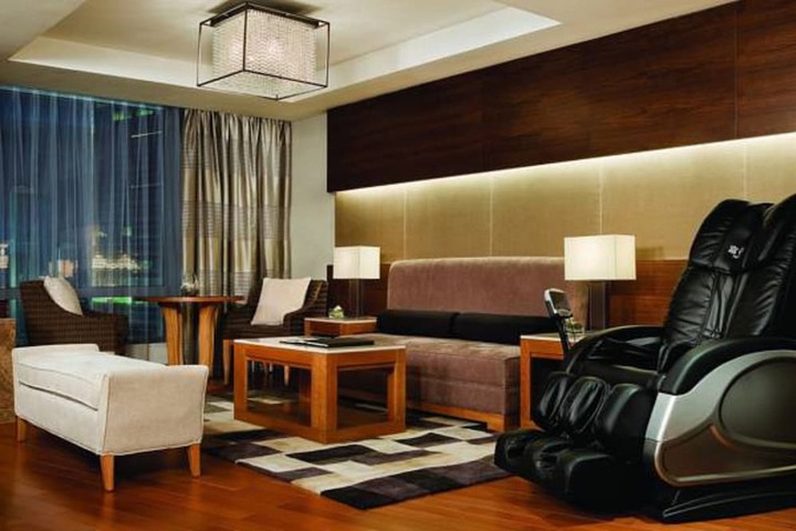 Room 45 of 152