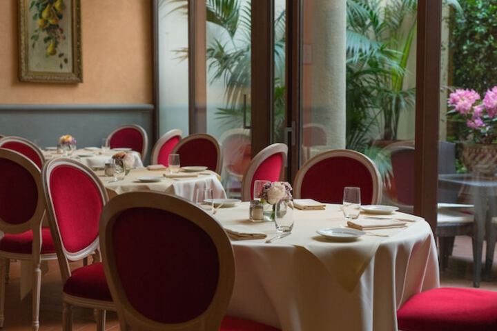 Dining 89 van 122
