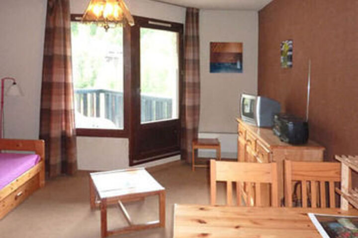 Room 16 of 22