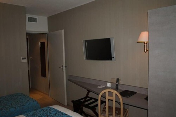 Room 14 of 51