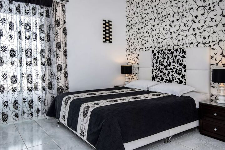 Room 34 of 101