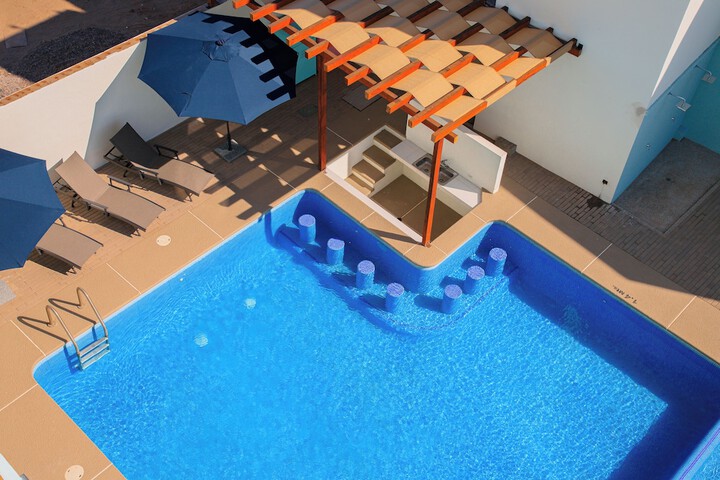 Pool 33 of 39