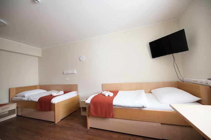 Room 14 of 69