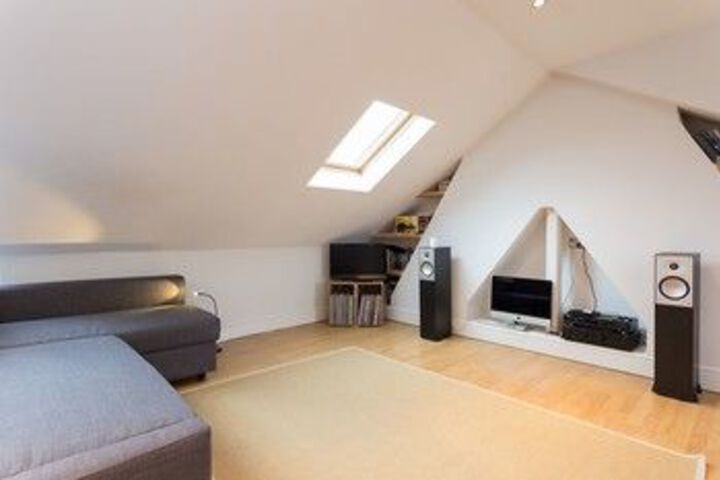 Room 7 of 26