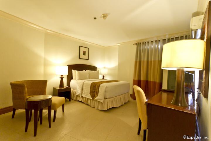 Room 17 of 121