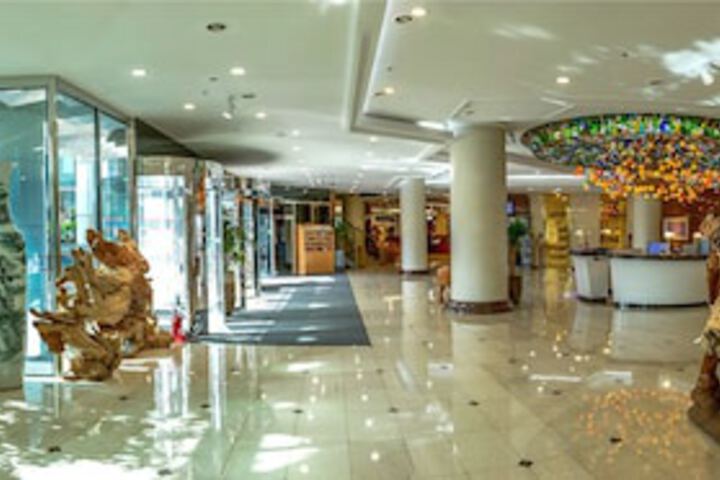Guest Lobby