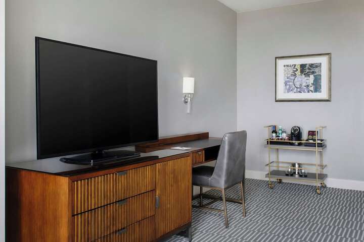 Room 32 of 109