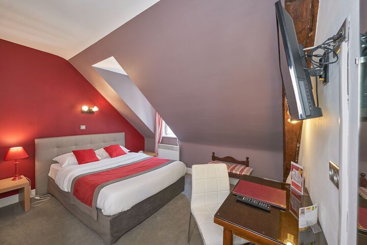 Room 16 of 47