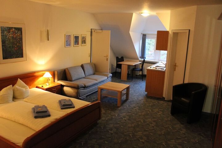 Room 4 of 24