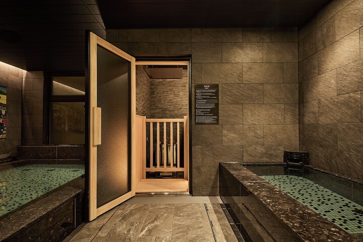 Room 41 of 55