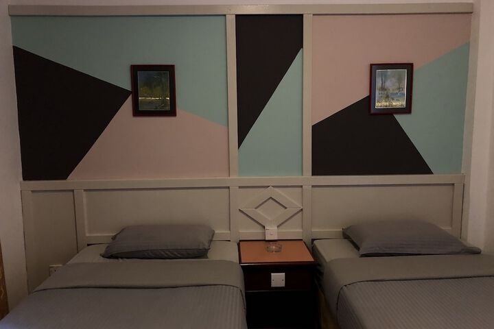 Room 5 of 36
