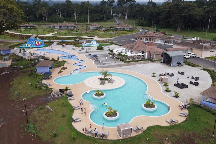 Pool 6 of 12