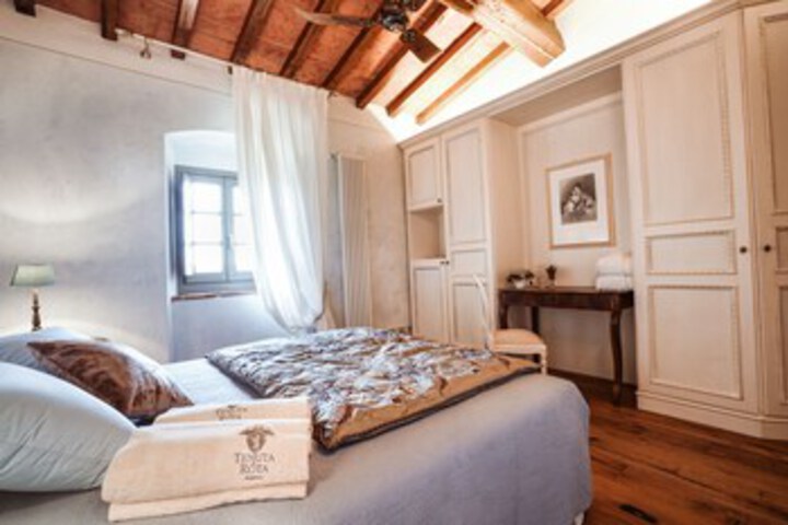 Room 43 of 89