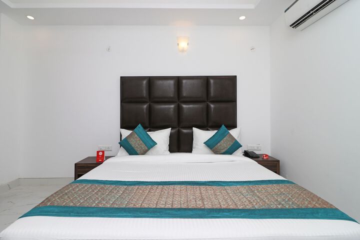 Room 16 of 126