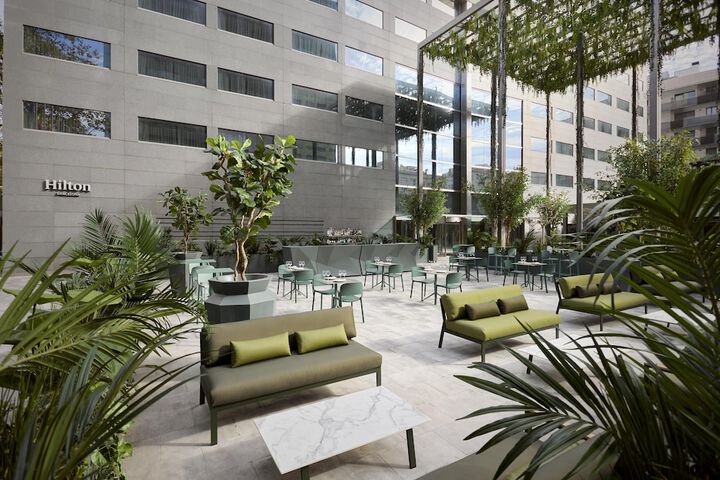Hotel Exterior 116 of 119