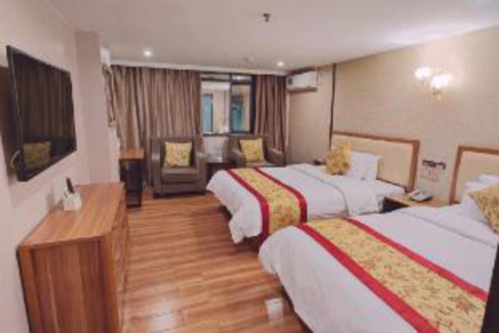 Room 6 of 6
