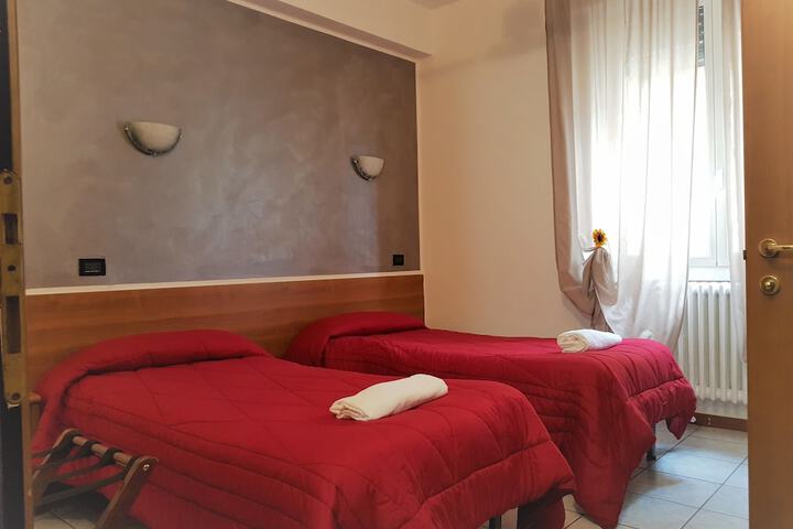 Room 10 of 23