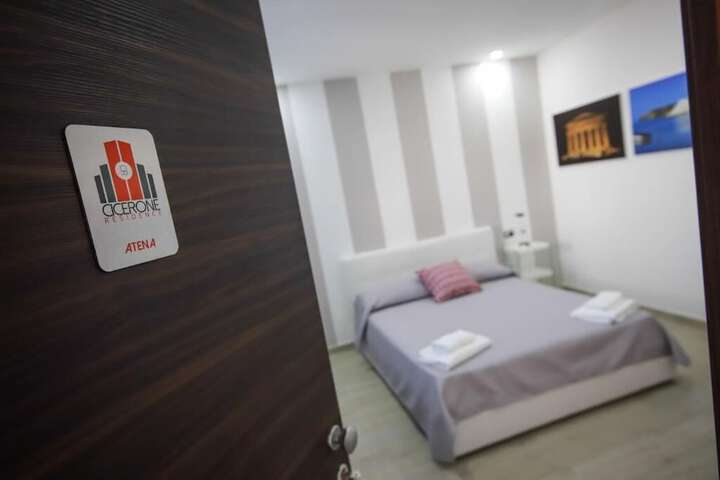 Room 9 of 24