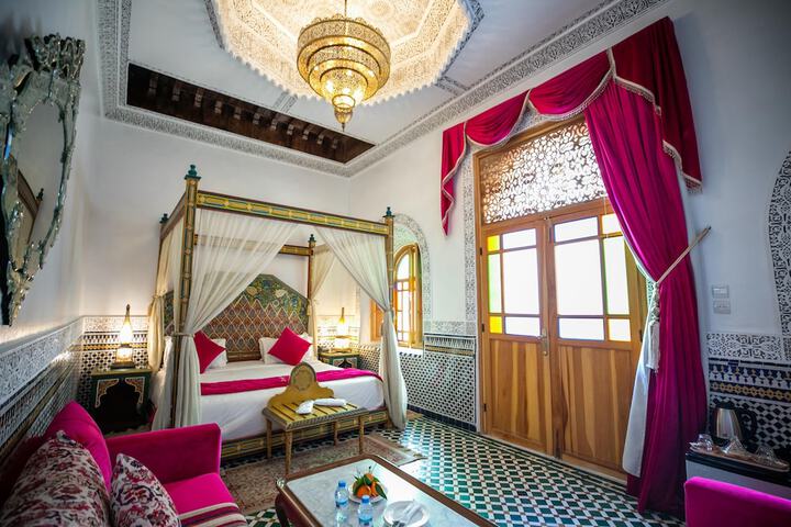 Room 16 of 65