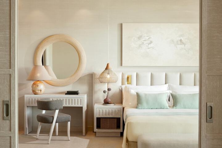 Room 127 of 594