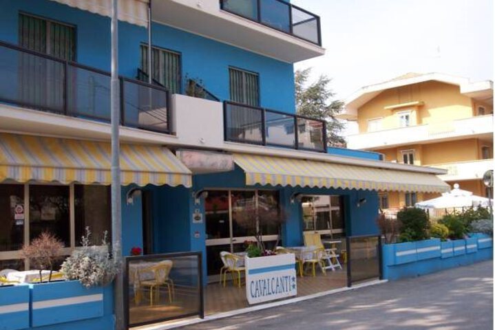 HOTEL CAVALCANTI