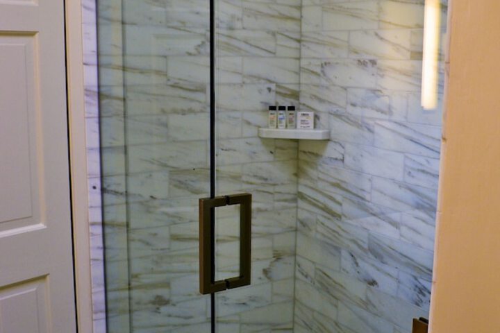 Room 17 of 23